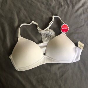 Pullover White Lace-Back Bra